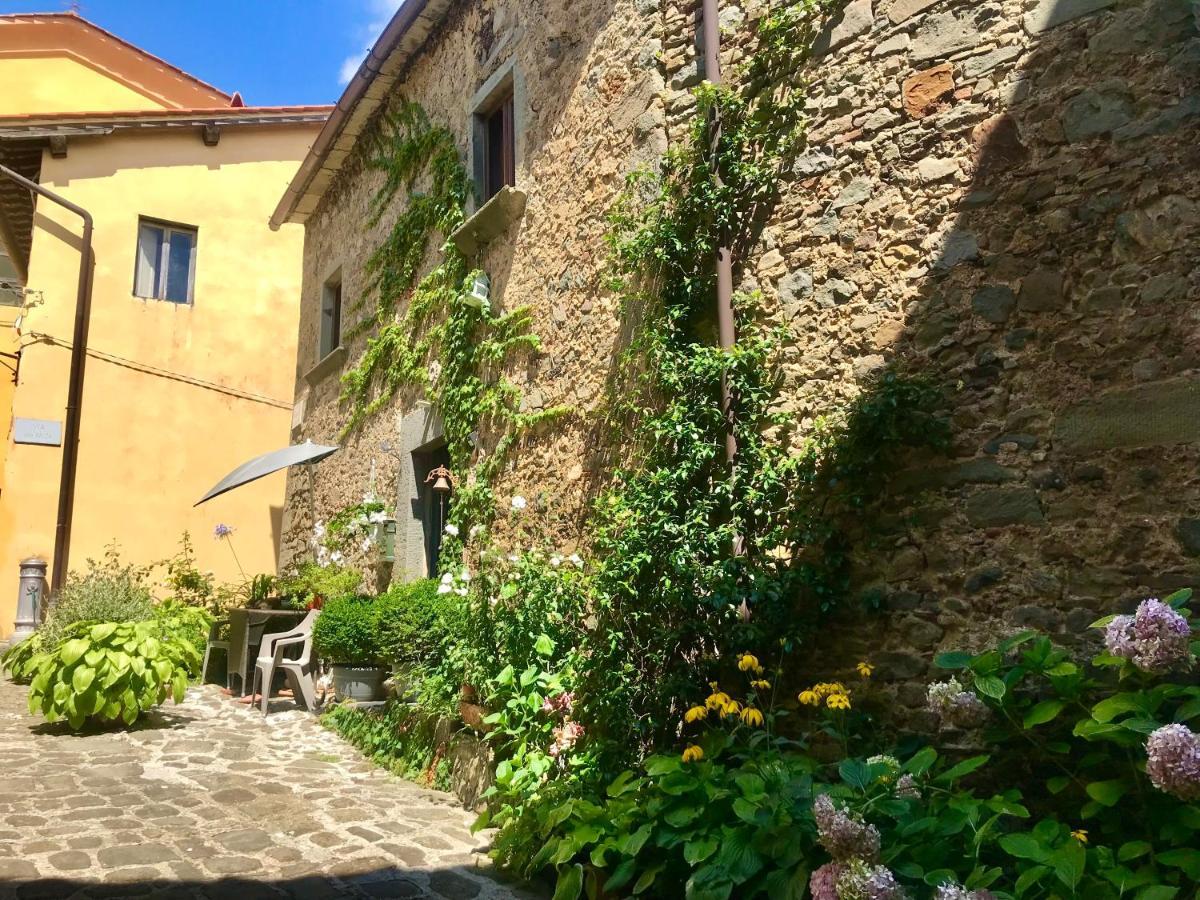 Bed and Breakfast Il Priorato Pescia Exterior foto